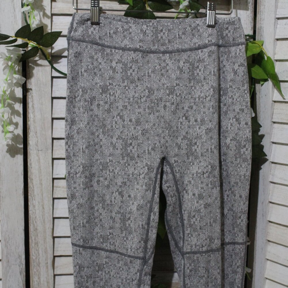 Gymshark Fleur Textured Leggings (185) View 3